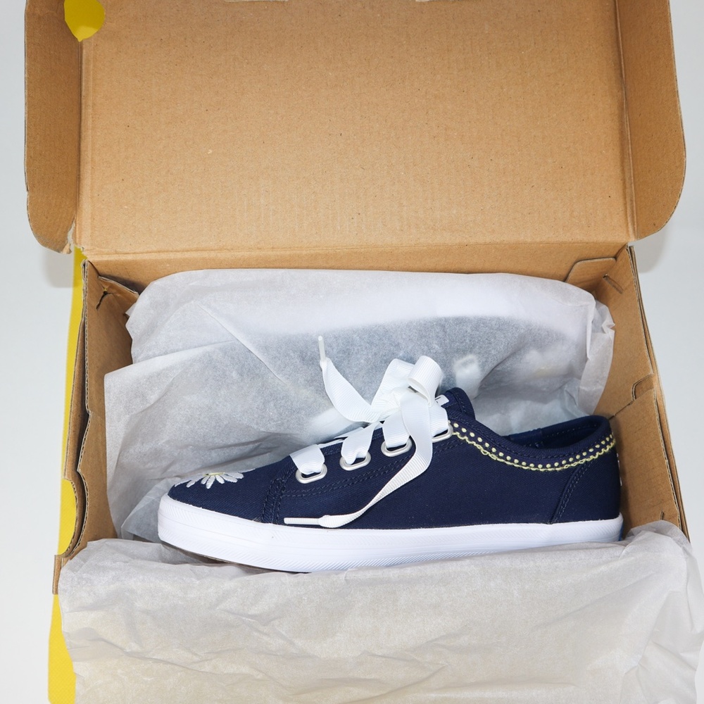 KEDS Big Kid's Kickstart Sneaker NIB - Picture 4 of 12